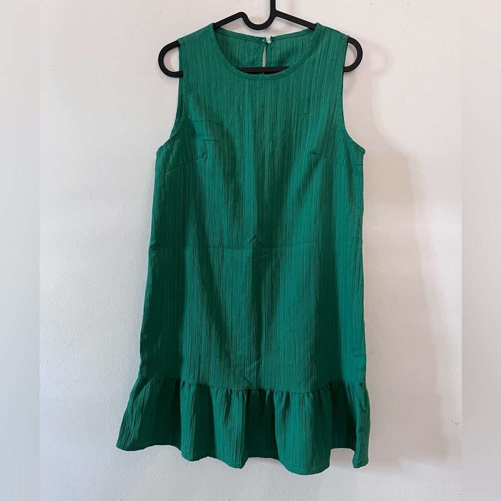 SHEIN Emerald Green Sleeveless Dress
